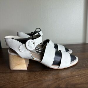 Toms Grace Ankle Strap White Leather Heeled Sandals Sz 8.5 Womens